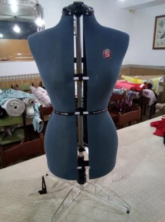 maniquí entrega
