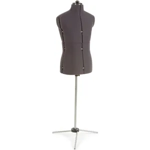 Maniquí de hombre de la marca Prym, diseñado para sastrería y confección de ropa masculina.